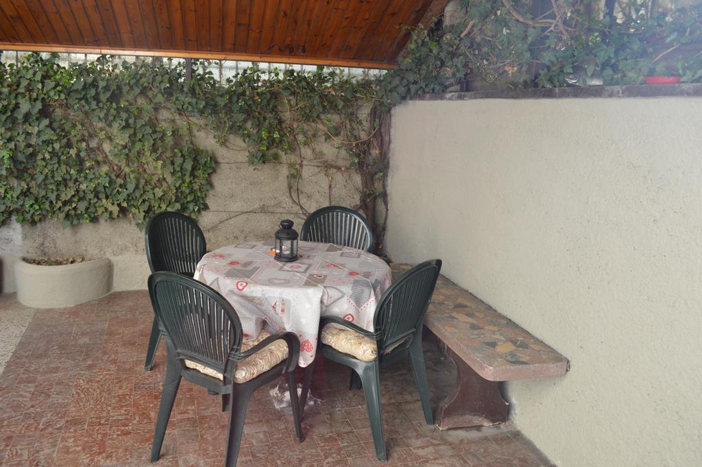 Betty'S House Apartamento Mandello del Lario Exterior foto
