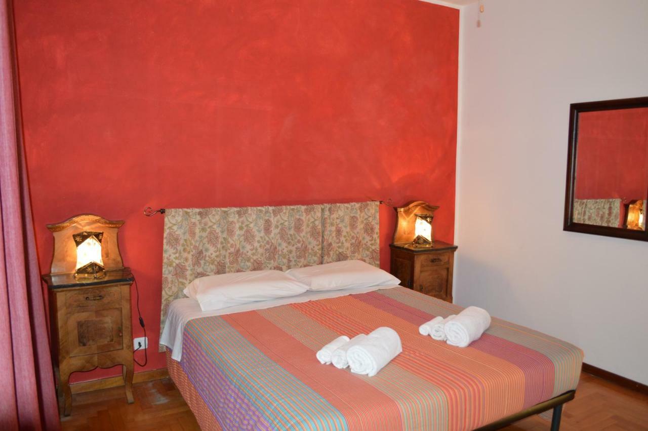 Betty'S House Apartamento Mandello del Lario Exterior foto